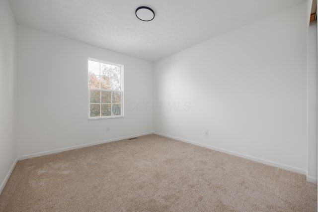 675 Preston Trails Drive, Pickerington, OH 43147