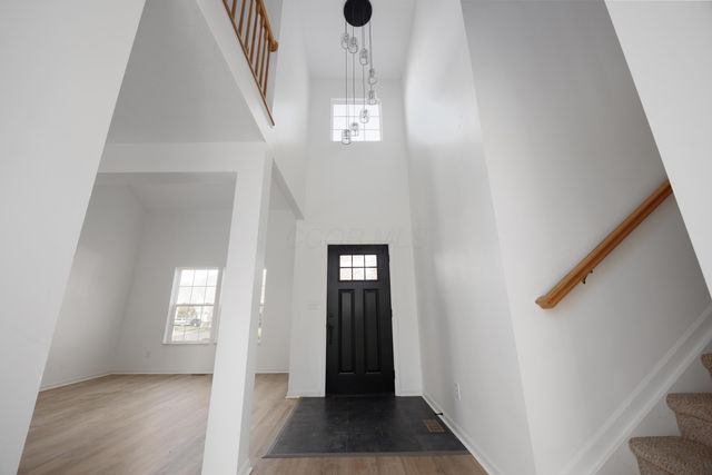 675 Preston Trails Drive, Pickerington, OH 43147