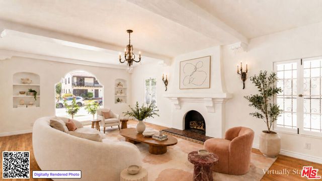 1063 S Genesee Avenue, Los Angeles, CA 90019