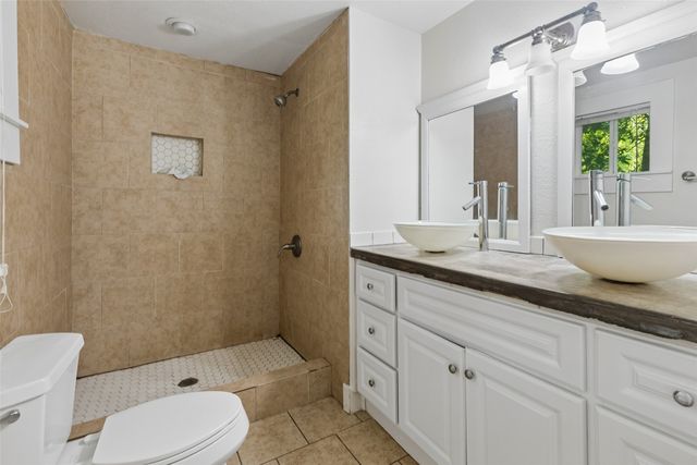 113 W Avenue E, Garland, TX 75040