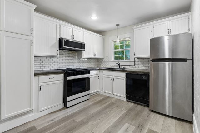 113 W Avenue E, Garland, TX 75040