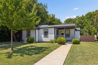 113 W Avenue E, Garland, TX 75040