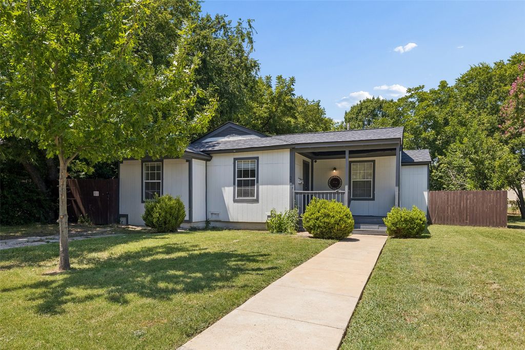 113 W Avenue E, Garland, TX 75040