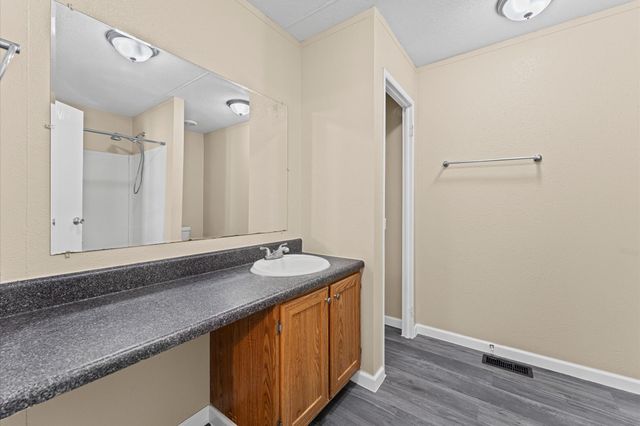 3911 County Road 183 C, Alvin, TX 77511