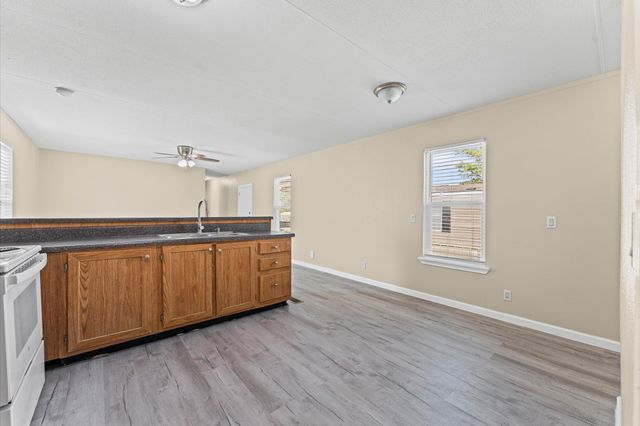 3911 County Road 183 C, Alvin, TX 77511