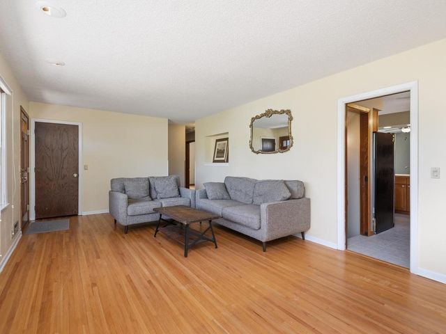 6400 Clinton Avenue, Richfield, MN 55423