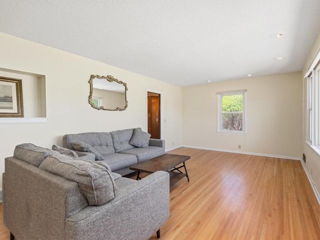 6400 Clinton Avenue, Richfield, MN 55423