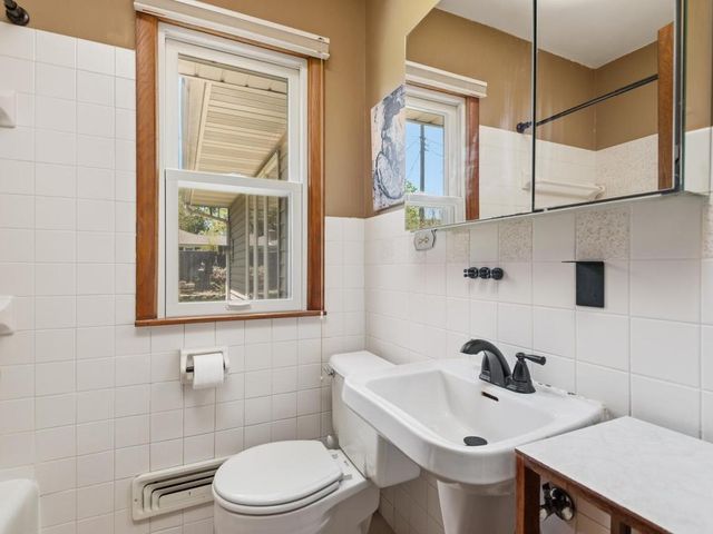 6400 Clinton Avenue, Richfield, MN 55423