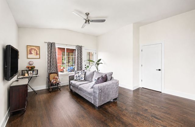 1606 10th Ave, N, Nashville, TN 37208