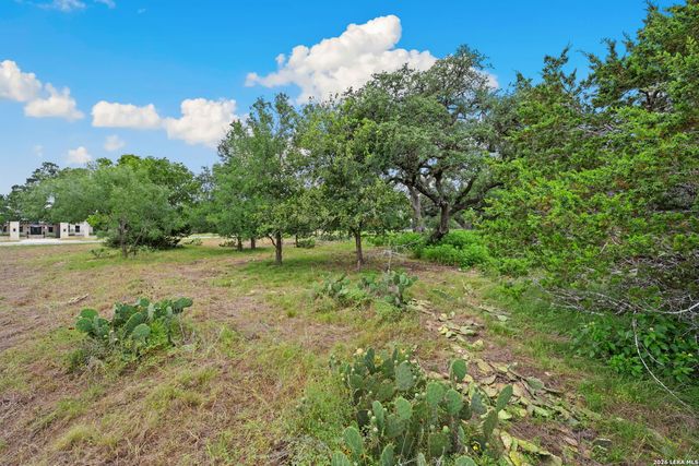 128 RIO GRANDE DR, Blanco, TX 78606