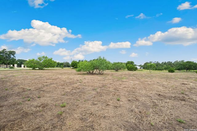 128 RIO GRANDE DR, Blanco, TX 78606