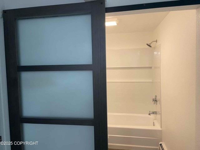 203 N Hoyt Street, Anchorage, AK 99508