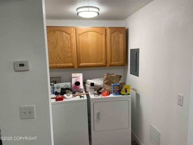 203 N Hoyt Street, Anchorage, AK 99508