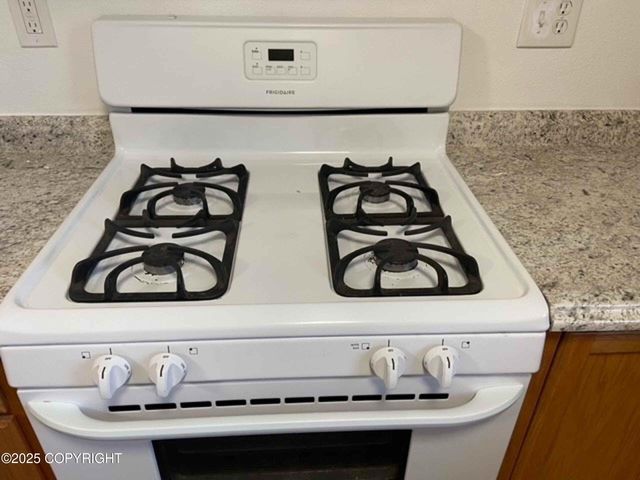 203 N Hoyt Street, Anchorage, AK 99508