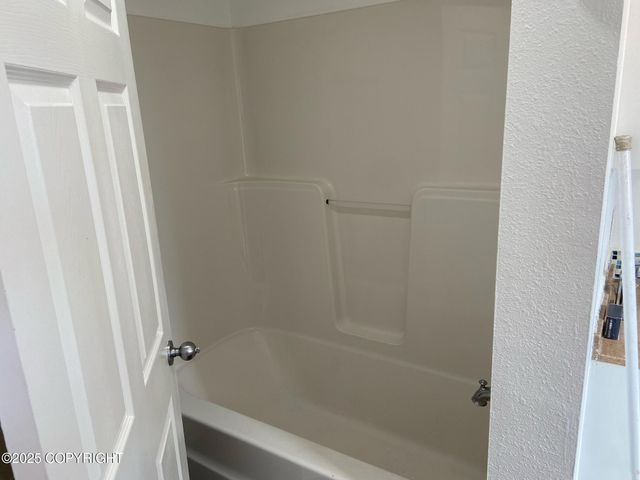 203 N Hoyt Street, Anchorage, AK 99508