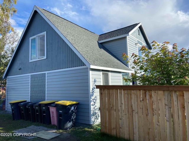 203 N Hoyt Street, Anchorage, AK 99508