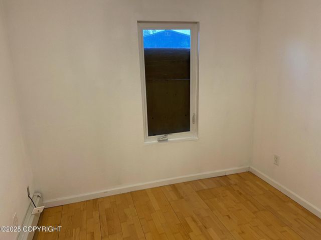 203 N Hoyt Street, Anchorage, AK 99508