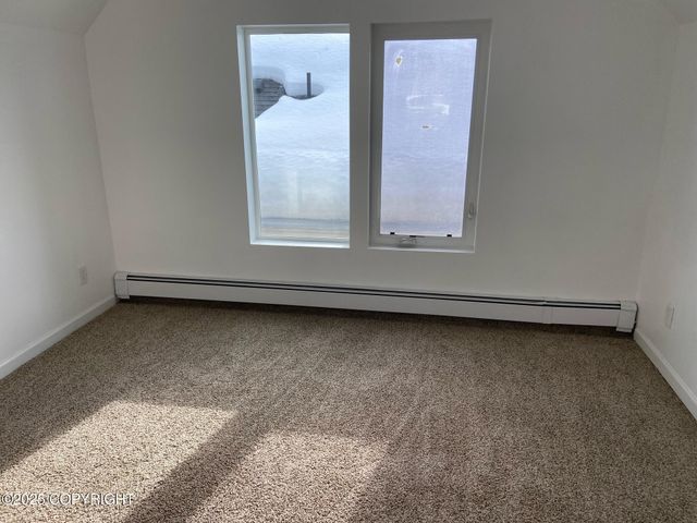 203 N Hoyt Street, Anchorage, AK 99508