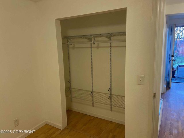 203 N Hoyt Street, Anchorage, AK 99508