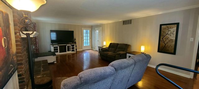 7237 CREATHWOOD CV, Germantown, TN 38138