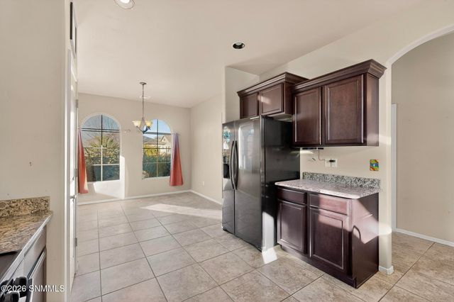 7512 Vista De Oeste Place, Las Cruces, NM 88012