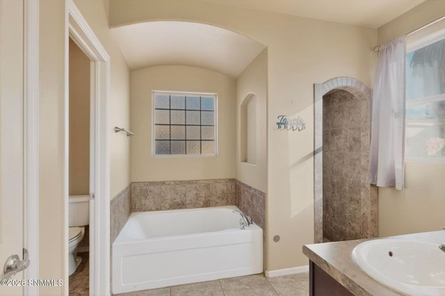 7512 Vista De Oeste Place, Las Cruces, NM 88012