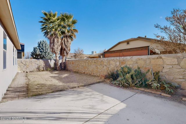 7512 Vista De Oeste Place, Las Cruces, NM 88012