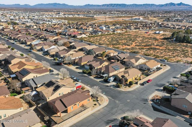 7512 Vista De Oeste Place, Las Cruces, NM 88012