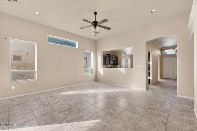 7512 Vista De Oeste Place, Las Cruces, NM 88012