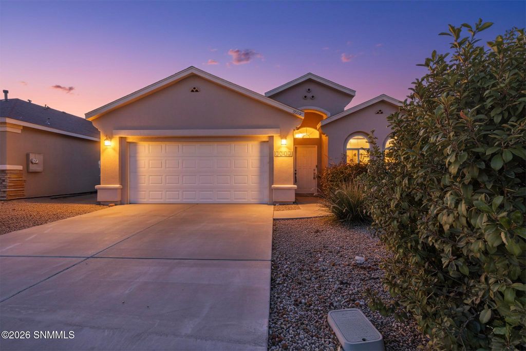 7512 Vista De Oeste Place, Las Cruces, NM 88012