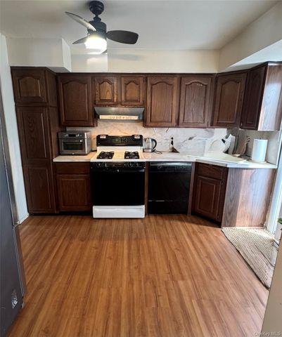 164 N Pine Street, Massapequa, NY 11758