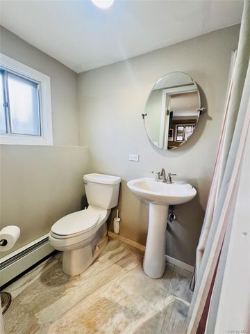 164 N Pine Street, Massapequa, NY 11758