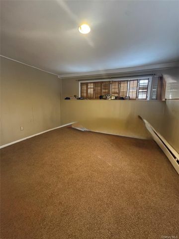 164 N Pine Street, Massapequa, NY 11758