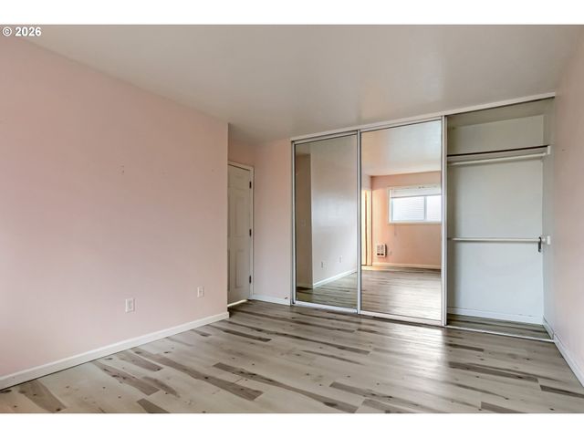 4 TOUCHSTONE 111, Lake Oswego, OR 97035