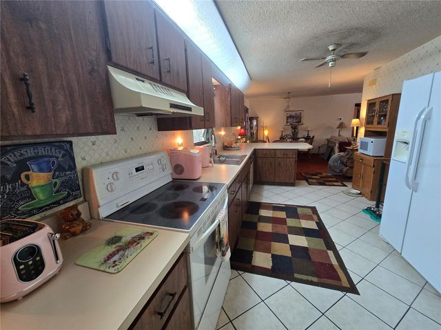 2900 NE 49TH STREET, Ocala, FL 34479