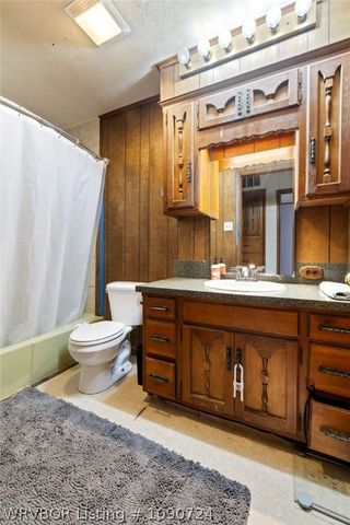 865 S Oak Street, Greenwood, AR 72936
