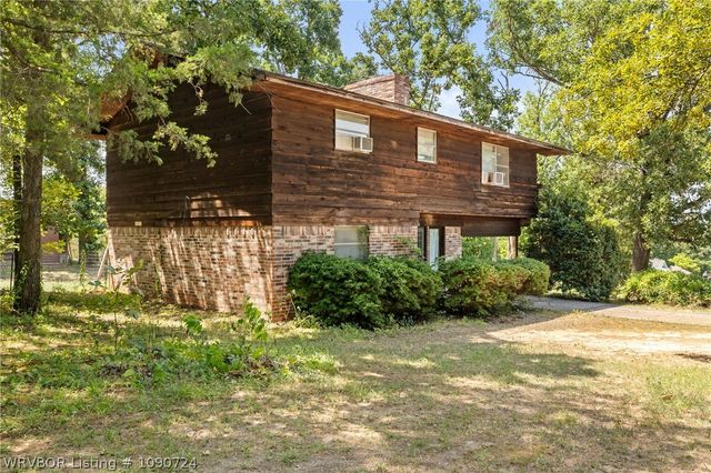 865 S Oak Street, Greenwood, AR 72936