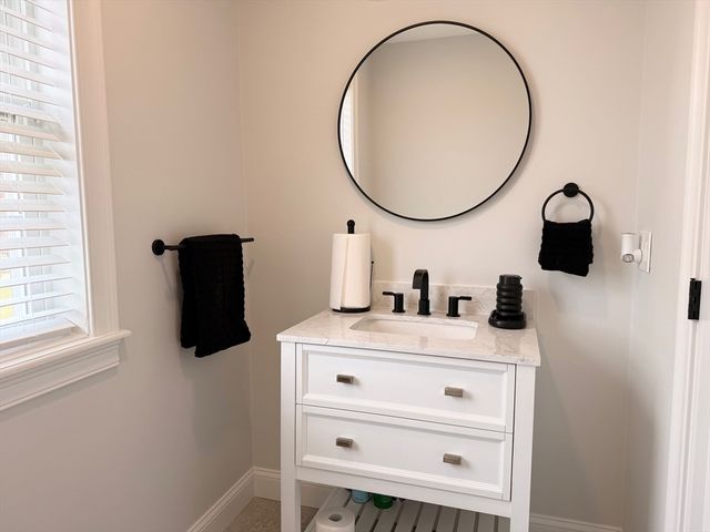 16 Palmer St, Brockton, MA 02301