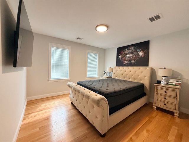 16 Palmer St, Brockton, MA 02301