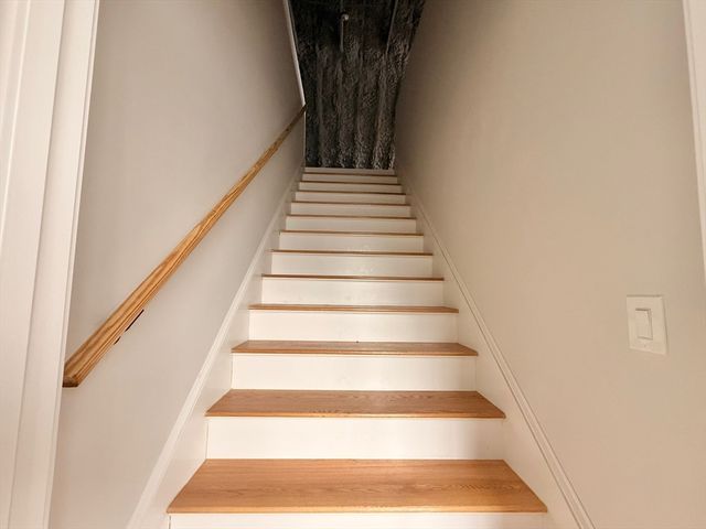 16 Palmer St, Brockton, MA 02301