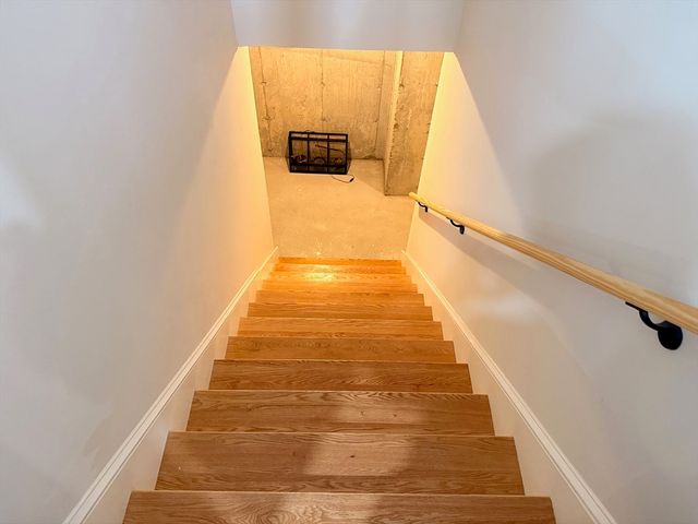 16 Palmer St, Brockton, MA 02301