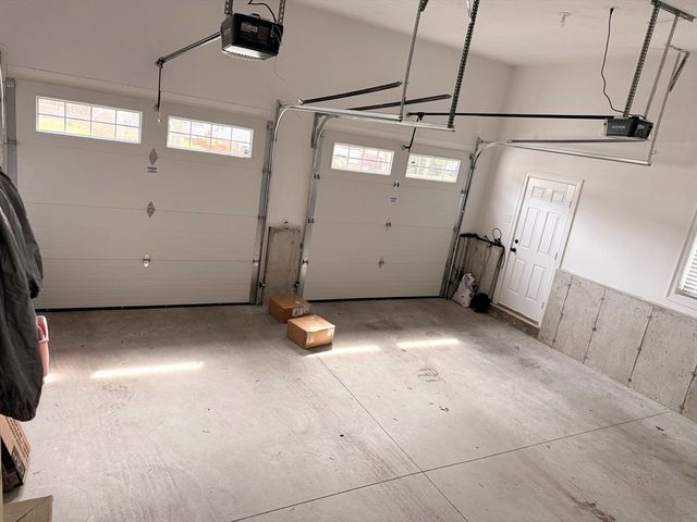 16 Palmer St, Brockton, MA 02301