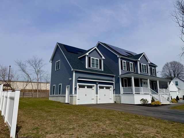 16 Palmer St, Brockton, MA 02301