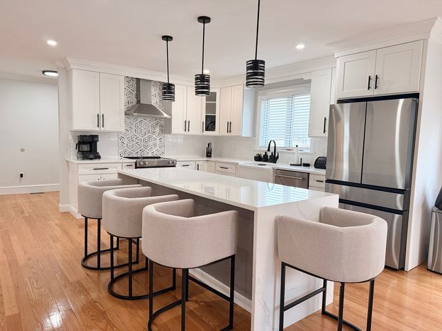 16 Palmer St, Brockton, MA 02301