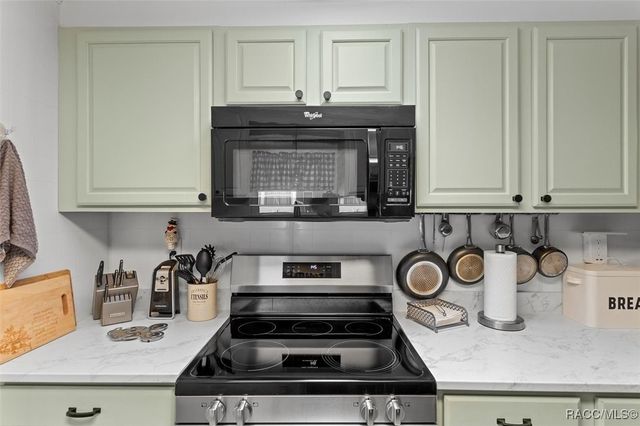 12041 Fairway Avenue, Brooksville, FL 34613