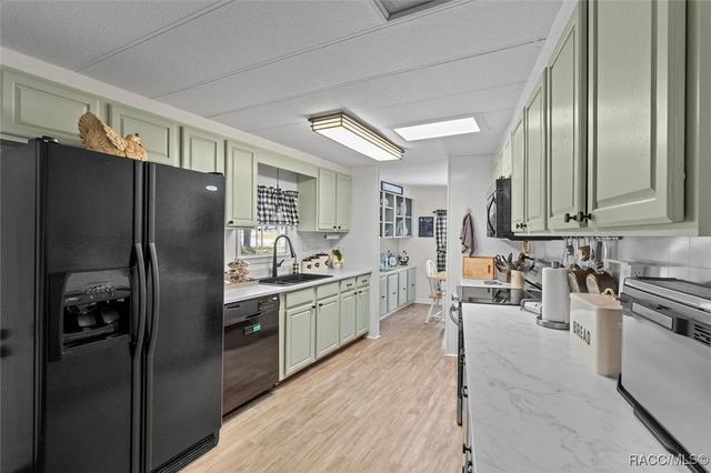 12041 Fairway Avenue, Brooksville, FL 34613