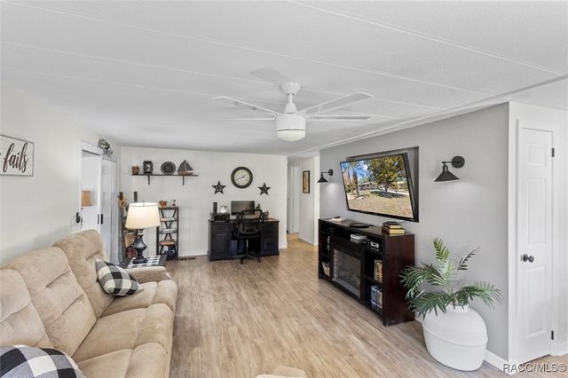 12041 Fairway Avenue, Brooksville, FL 34613