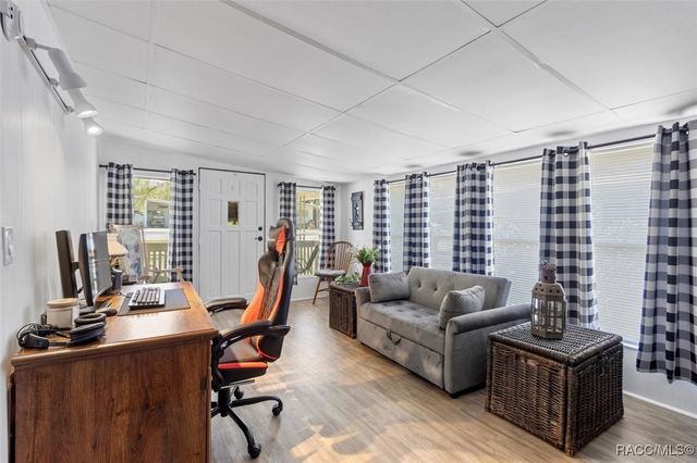 12041 Fairway Avenue, Brooksville, FL 34613