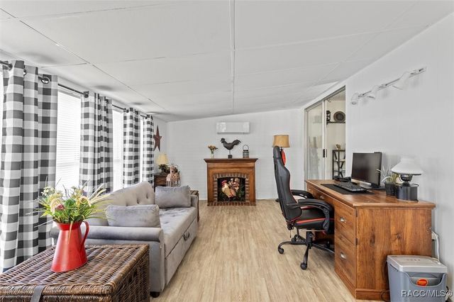 12041 Fairway Avenue, Brooksville, FL 34613