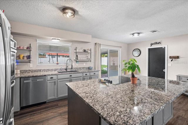 24 SAPPHIRE WAY, Ocala, FL 34472